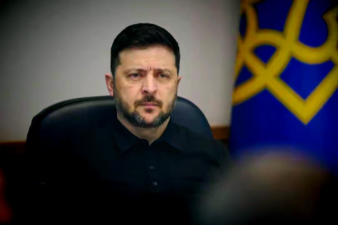 泽连斯基聊上了：20点和平计划初稿刚过完，代表团正往回赶

最新消息传回来了，乌