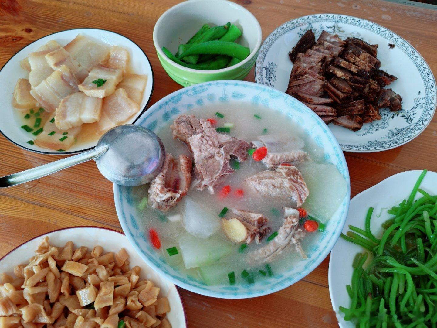 好好吃饭又到了吃饭时间了 
