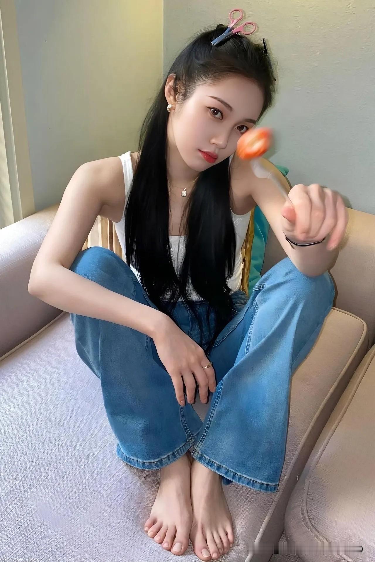 甜甜的棒棒糖，治愈了所有不开心。