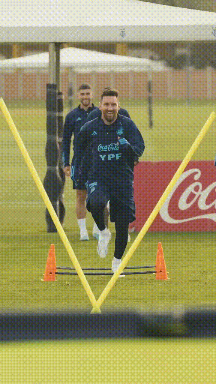 万千梅西球迷期待的画面，有这回，此生无憾！[击掌]可惜都是梦，球迷真的等不来，等