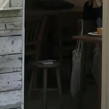 人之初性本善。 上善若水大爱无疆。 慈心为民善举济世。 无缘大慈同体大悲。 众善