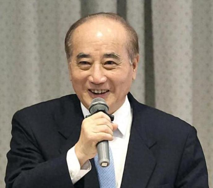 王金平猛夸郑丽文！


郑丽文这回让人看走眼了。
谁都觉得她没戏唱了。


要钱