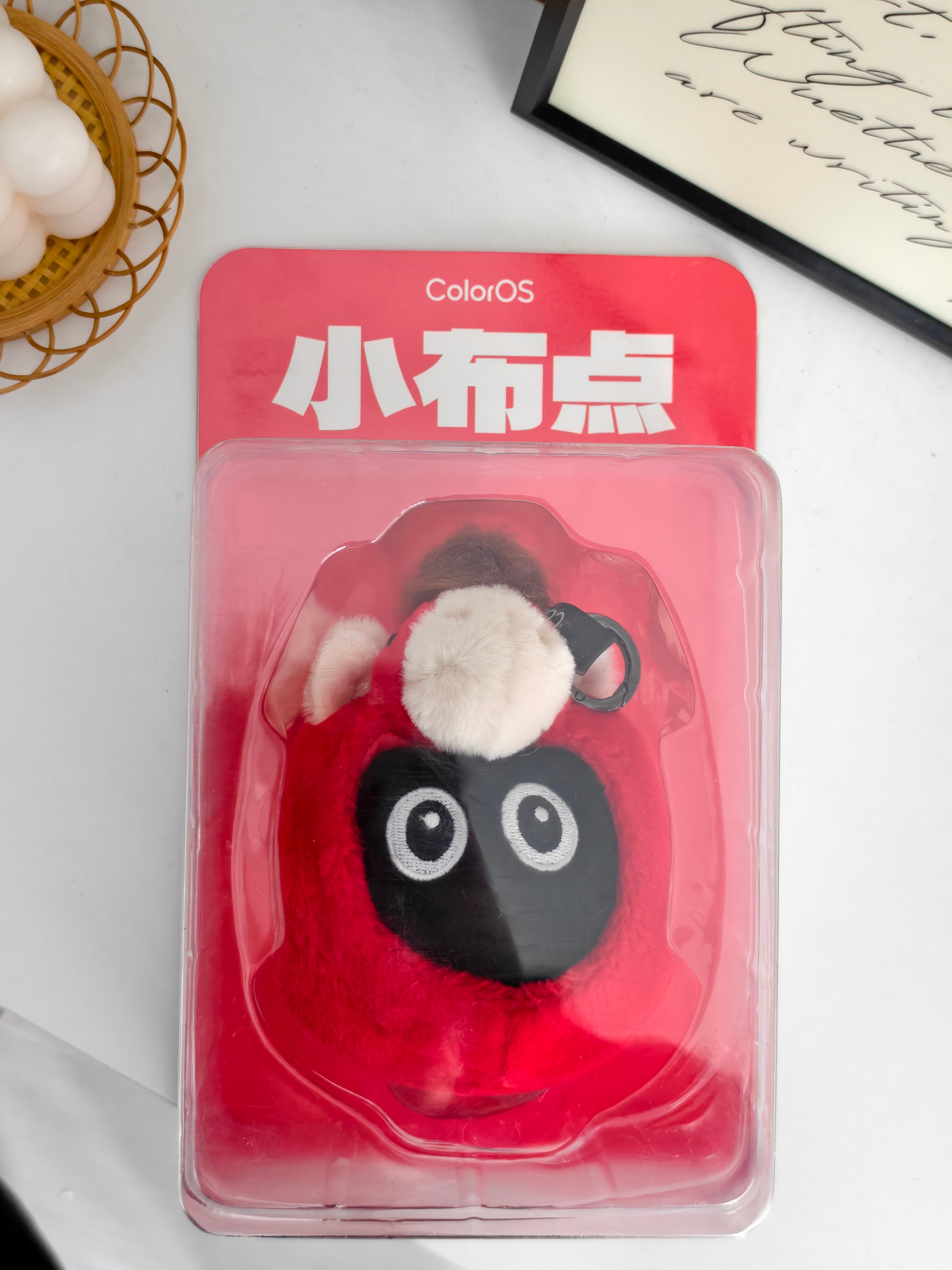 OPPO的小布点也换上马年新春限定版皮肤了好呆萌 