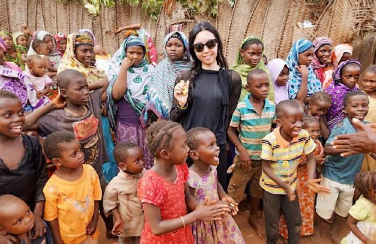 我发现，身边那些喊着“去非洲捞一票就回国”的华人，最后没一个回来的。不是他们不想