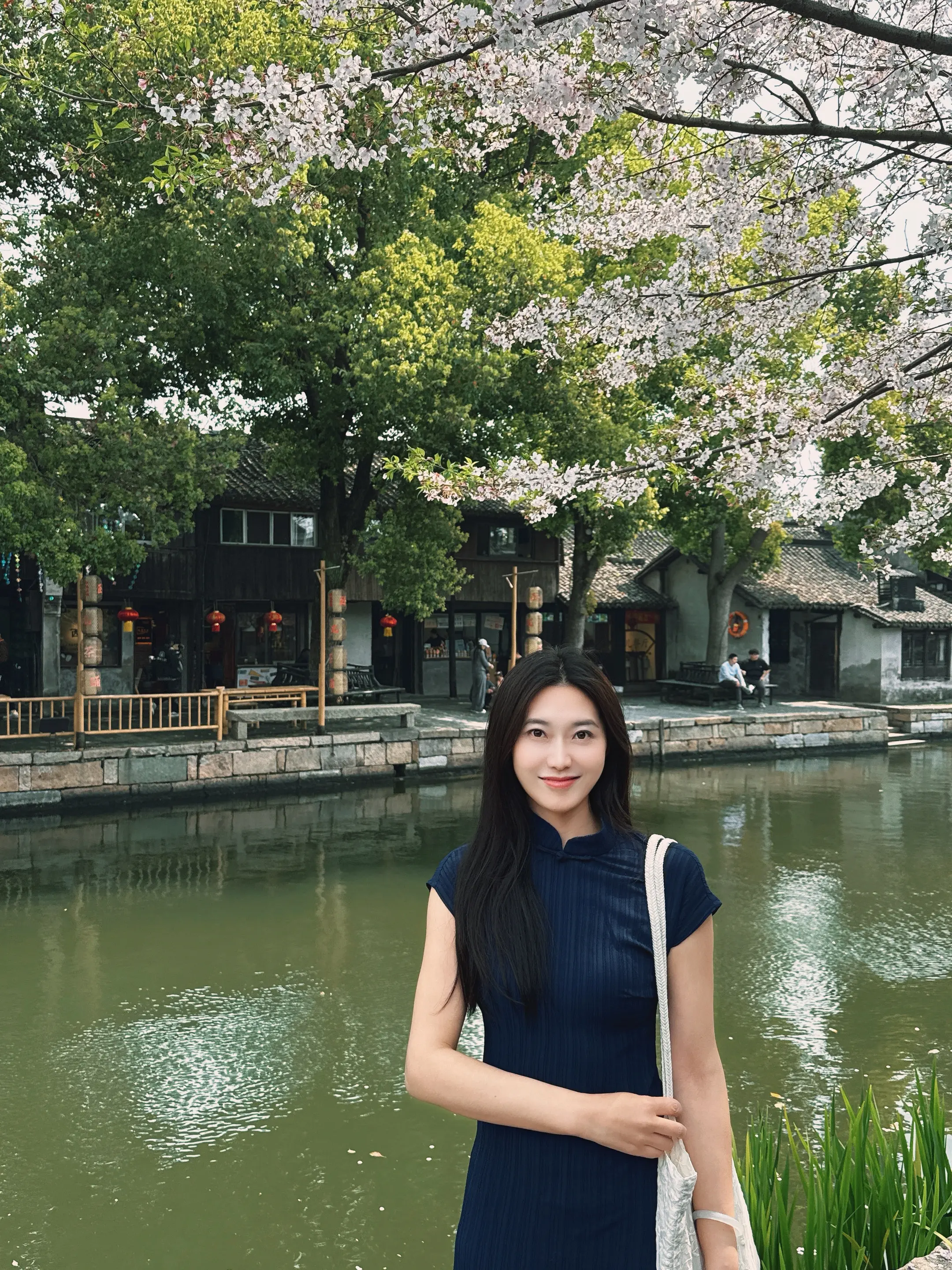 东瓶西镜放 恨不能遗忘 你来西塘了吗