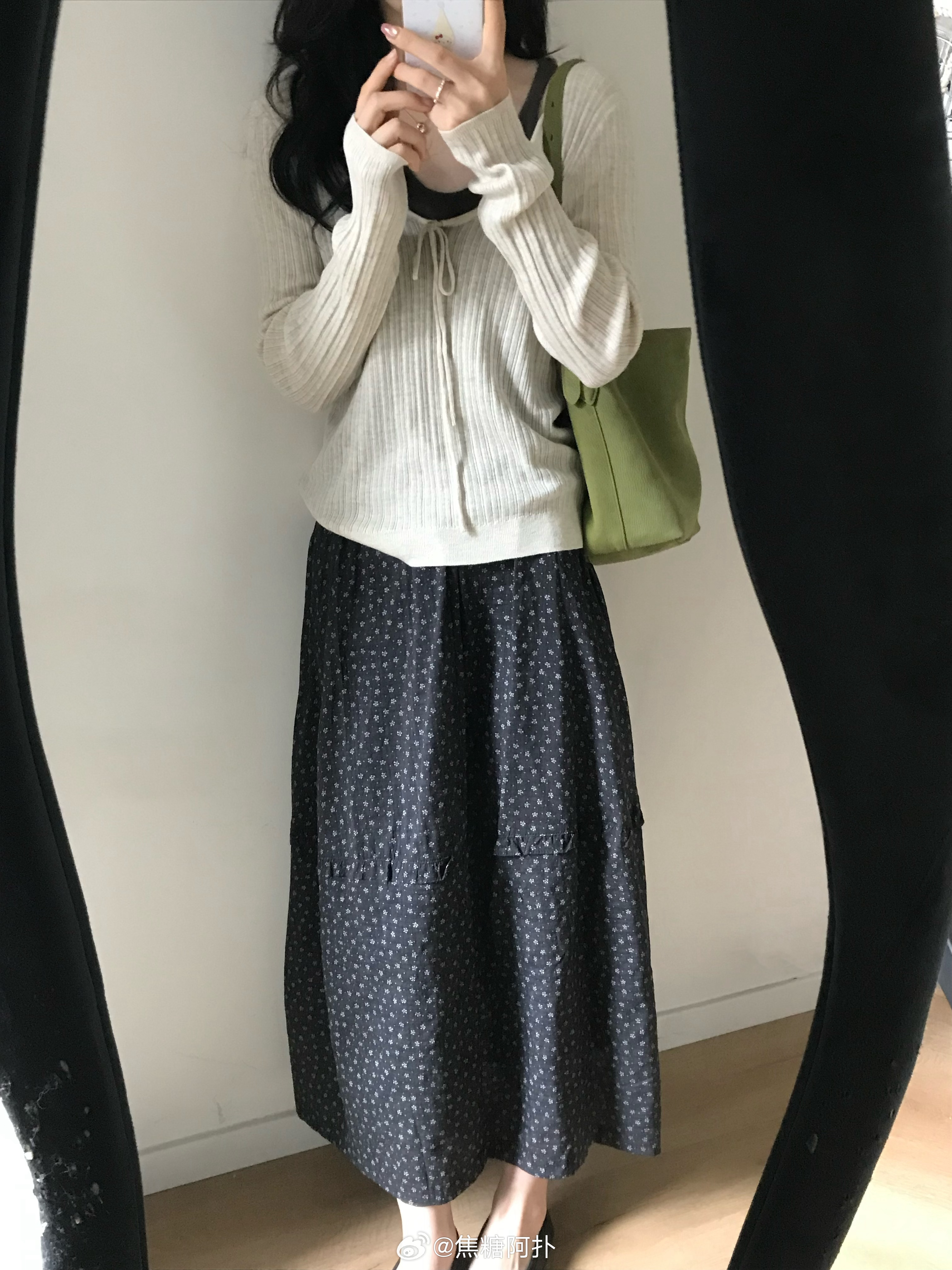 最近天气好舒服！分享秋天漂亮针织衫和小裙子～ ​​​