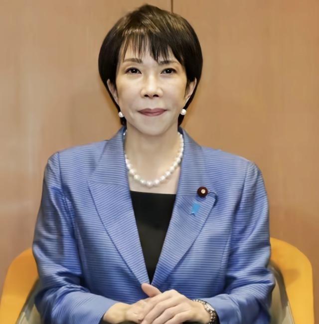 日本政府曾宣布了一项震动国际原油圈的决定：从2026年7月起，日本将用不经霍尔木