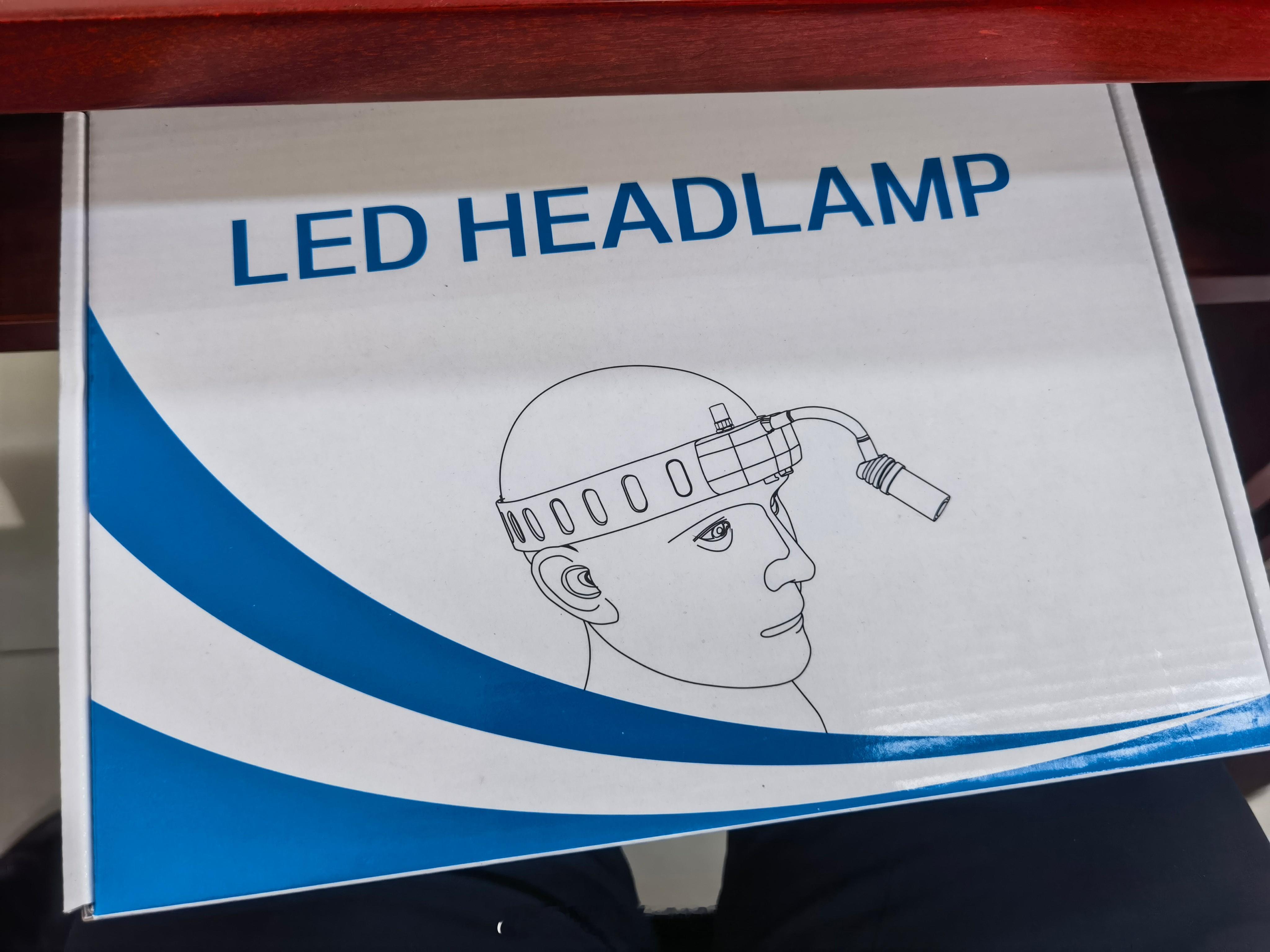 创新手术展示因为讲得太万德full，奖励一个手术头灯，市场价698，脊柱的兄弟说