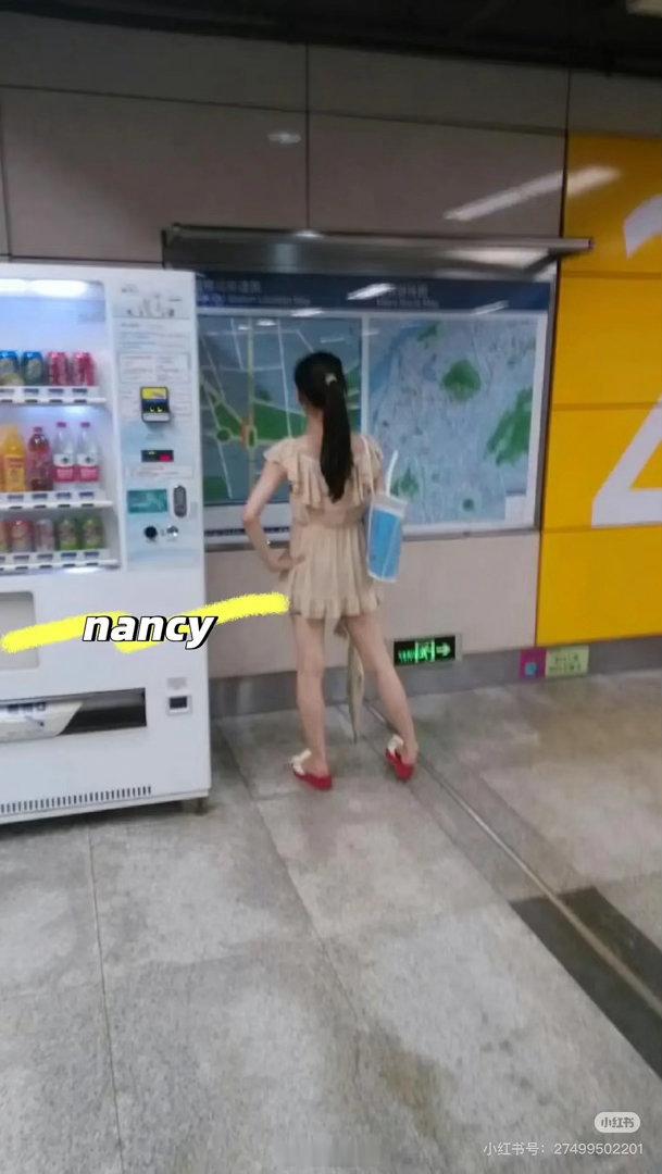 章泽天年轻的时候真的好美在小红书刷了好久。随手一拍的邻家小女孩 