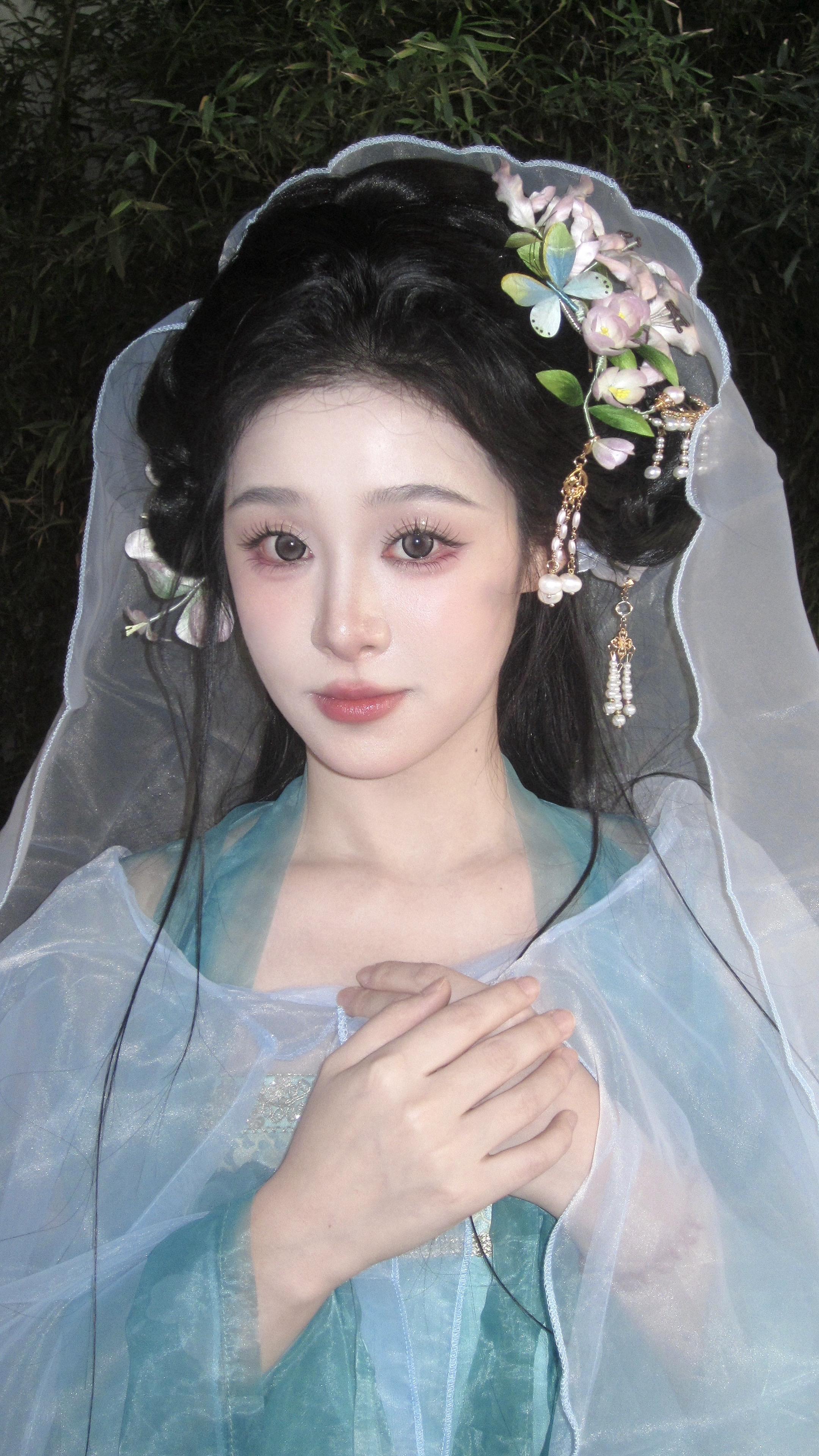 汉服 清冷感 妆造 发型