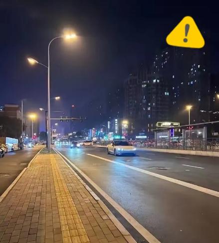 今天就是7月30号了。我奉劝各位一句：从中午到下午六点之前，能不出门，就别出门。