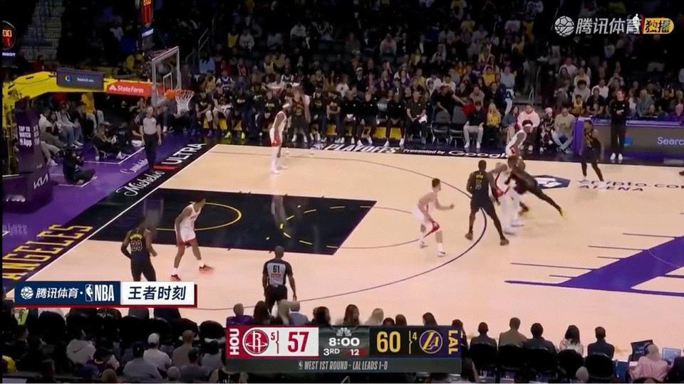 41岁詹姆斯折叠背扣老詹这身体素质是真强，40多岁跟高中生似的！ 