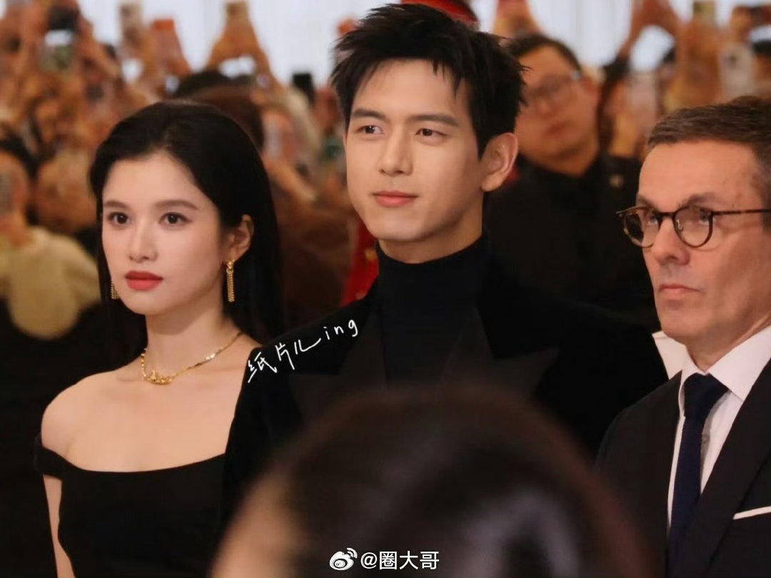 网传雾里青暂定5月1日开机李现张婧仪主演的电视剧《雾里青》暂定5月开机，男女主造