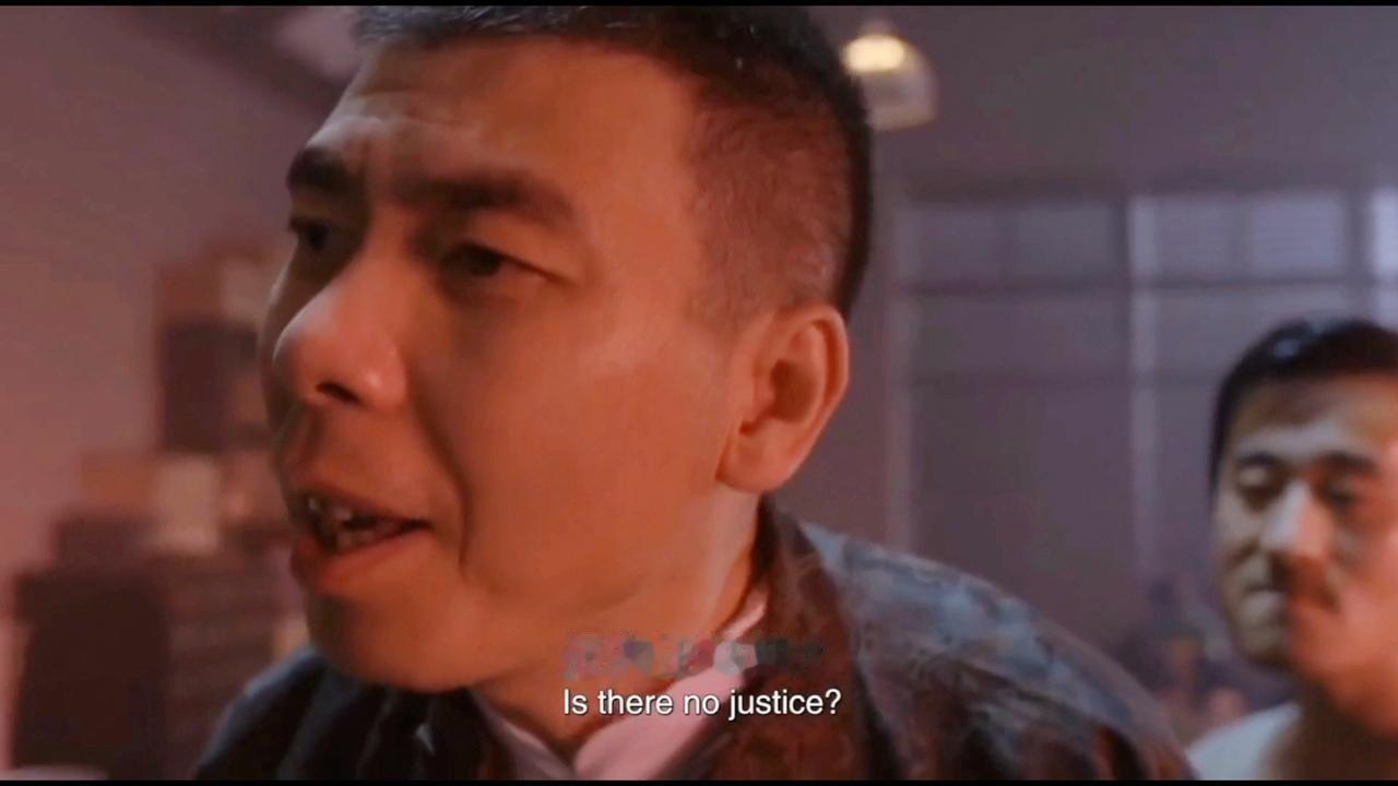 尽管我很讨厌他，但近来却时常想起他，当然，不是想他这个人，而是他在电影里说的那两