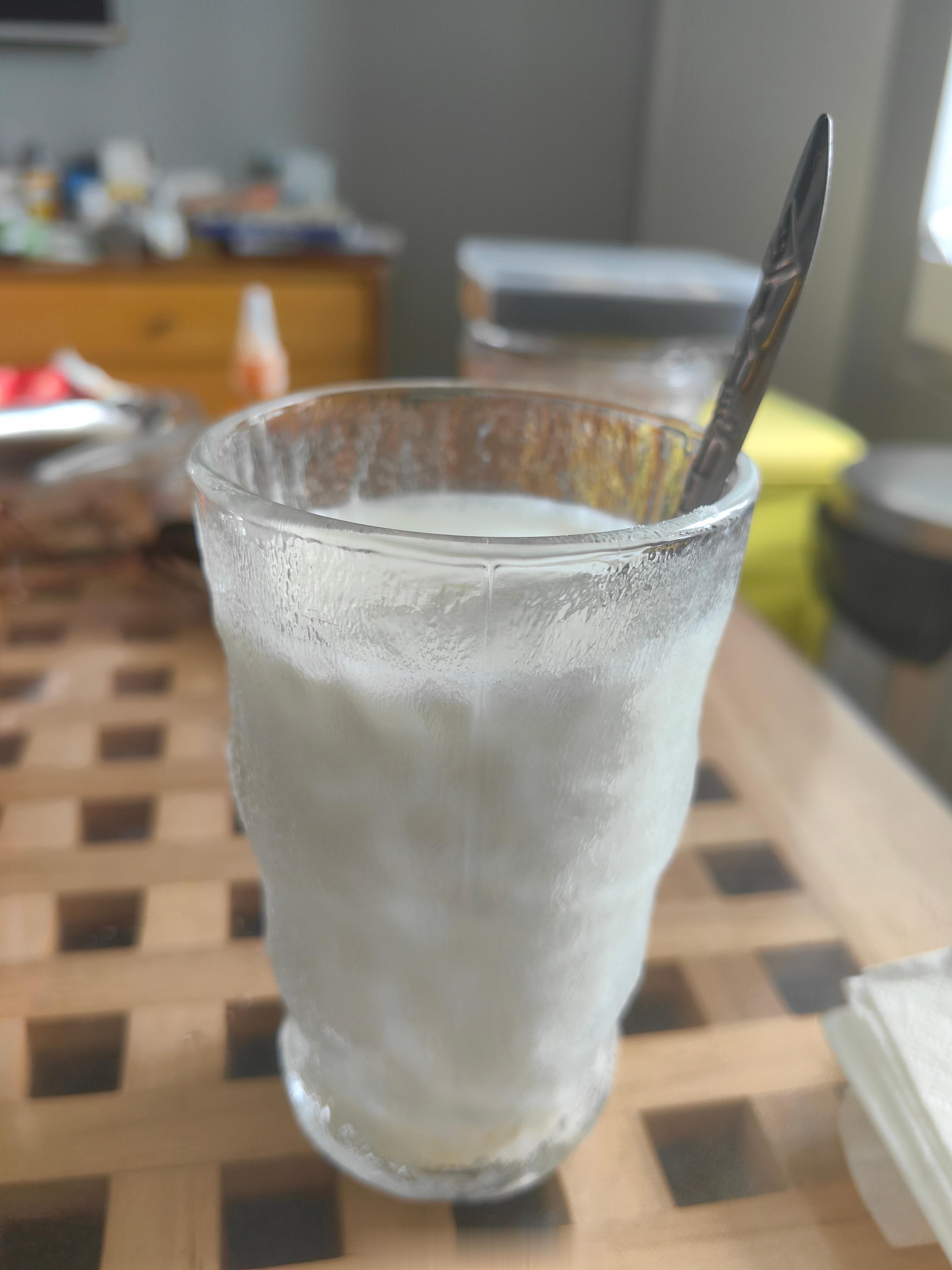 没有被寄养过的可能不懂用东西要小心翼翼的感觉，但是本人是没感觉的。我至今记得有一