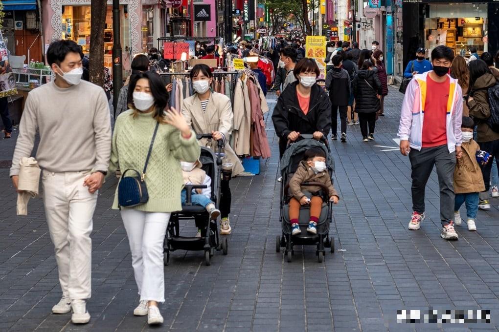 [太阳]韩国生育率突然上来了，这是因为，韩国终于发现了解决单身男性结婚难题，到底