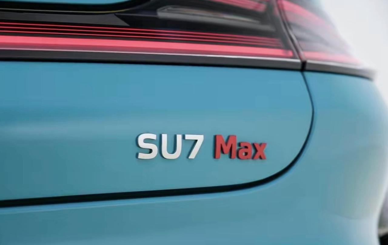 【小米SU7名字由来，一个名字对新车销量有多重要？】
小米SU7，代言人请舒淇，