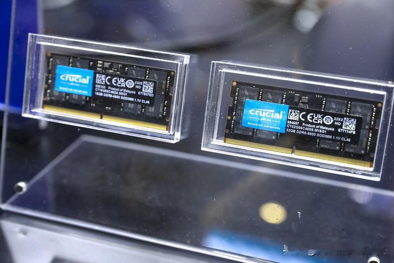 光模块"卡脖子"死穴被捅破！这俩进口货，国产终于支棱起来了

兄弟们，现在AI算