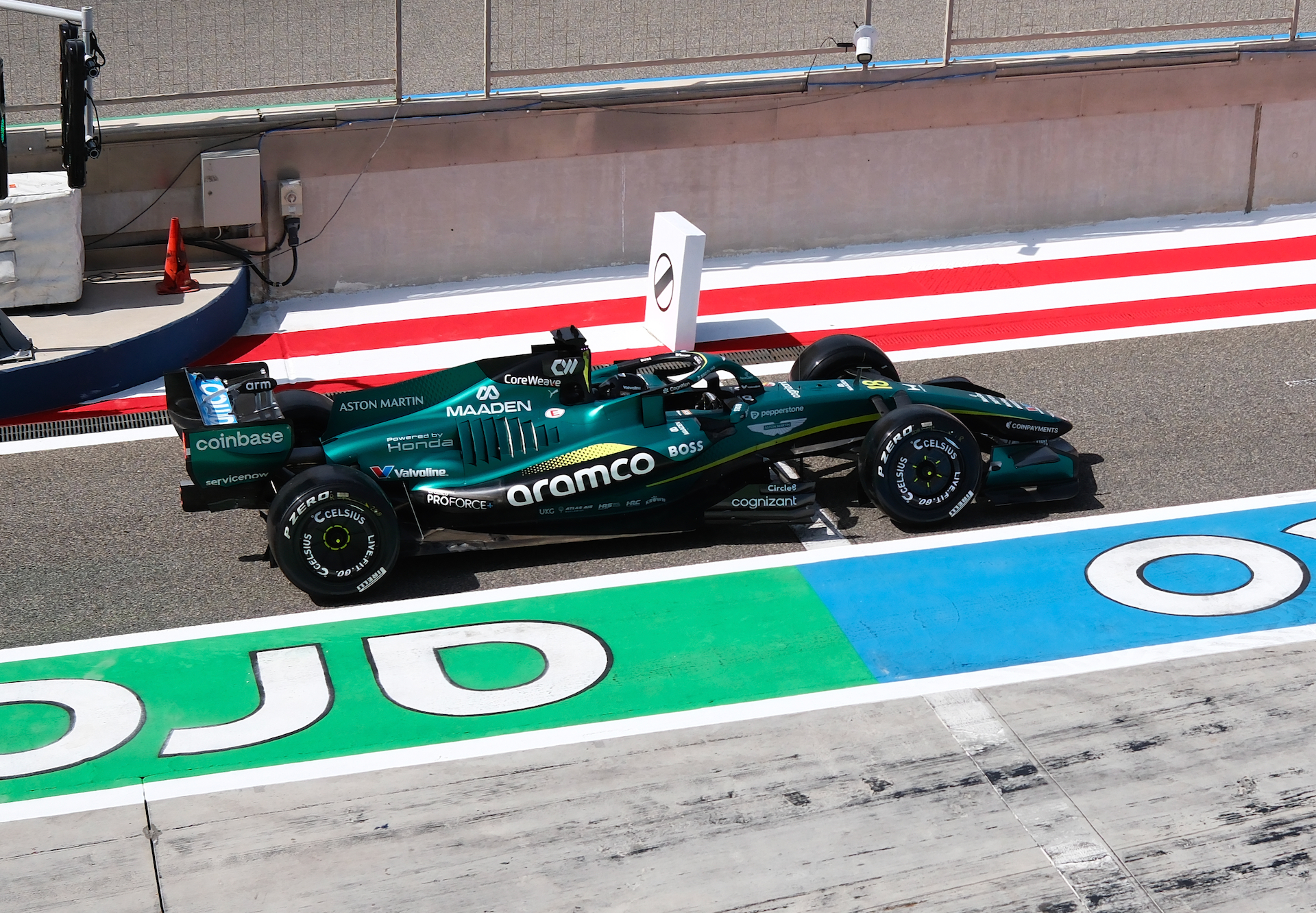 下午场上的一些状况梅赛德斯下午安东内利只跑了1圈，Sky意大利台说预计最后1个半