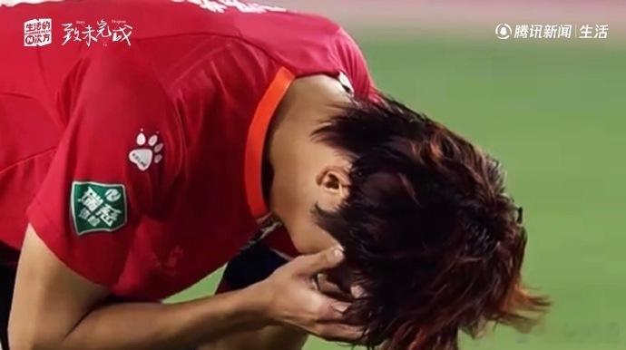 苏超南通队长说让全南通人遗憾南通队长回应苏超决赛点球失误 点球的瞬间不过几秒，可