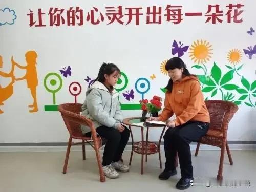 建议把教师职业列入社会高危行业，你赞同吗？

现在的老师，不管是幼儿园、小学，还
