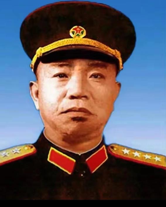 1968年，大将王树声在食堂排队打饭，一个年轻干部一下打了5份饭菜，王树声上前询