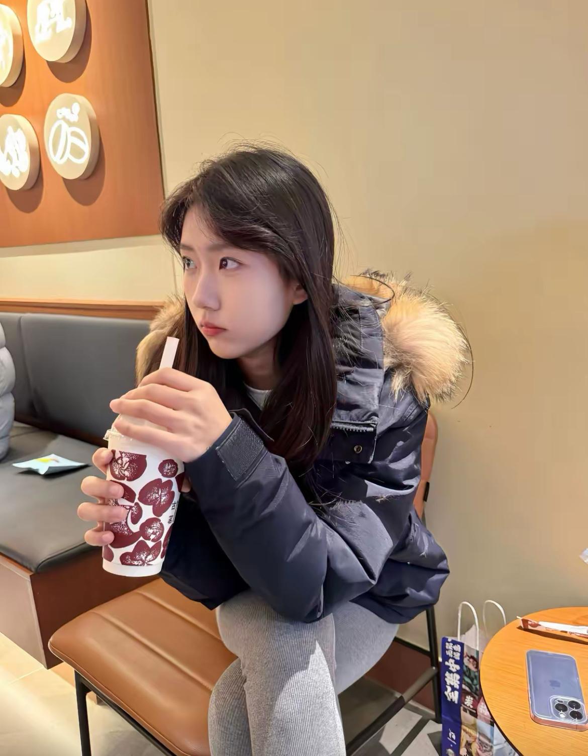 女朋友很喜欢喝奶茶，应该怎么办啊？