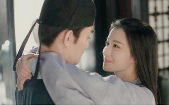 宋朝时期，有个男子去盗墓。他先是偷了棺木里女子身上的许多珠宝，后来又见女子长得漂