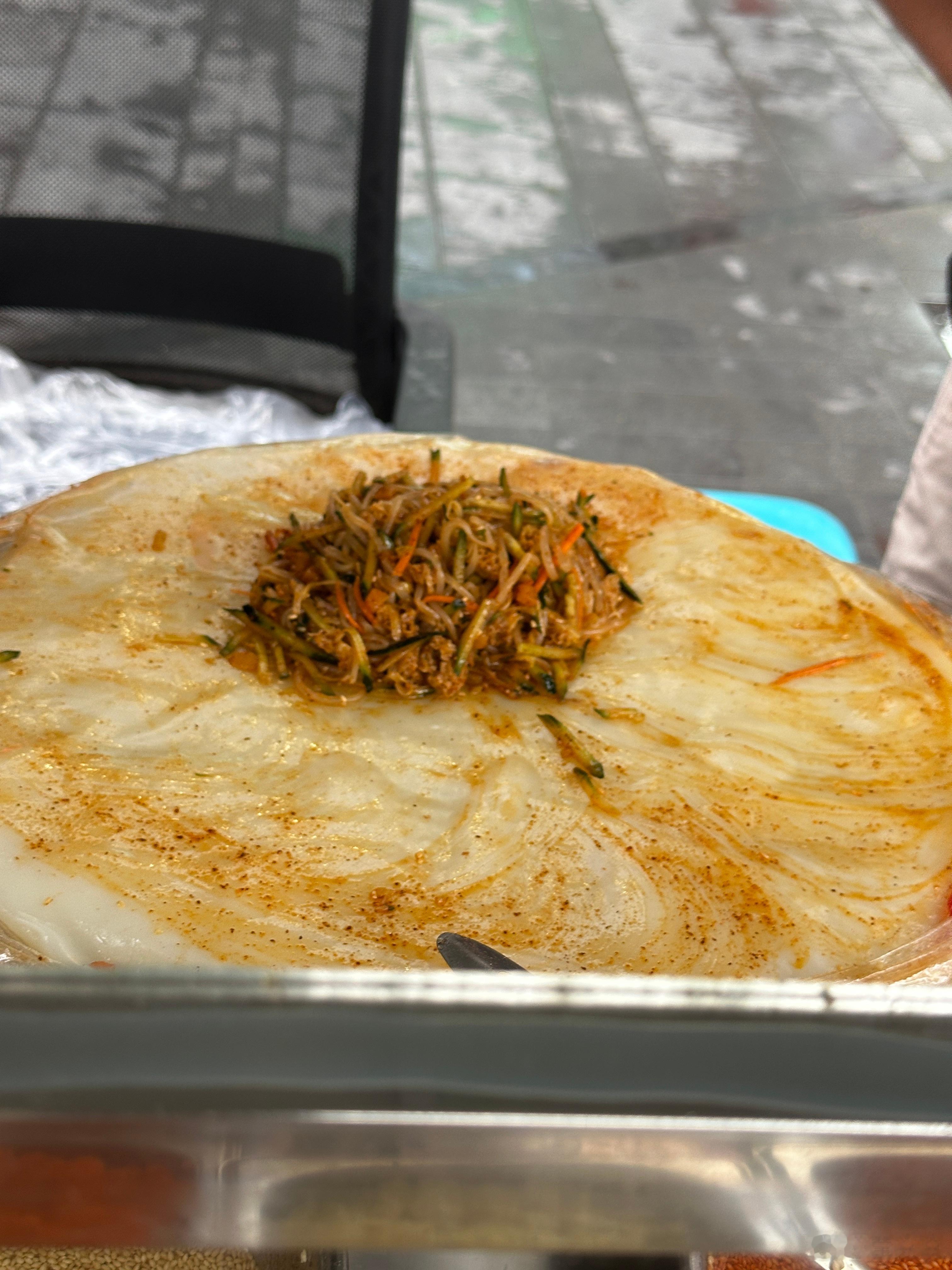 🍀皮相无关紧要，才华可以慢慢培养，唯有勇气是毕生倚仗🍀📍翟小姐卷凉皮卷凉皮