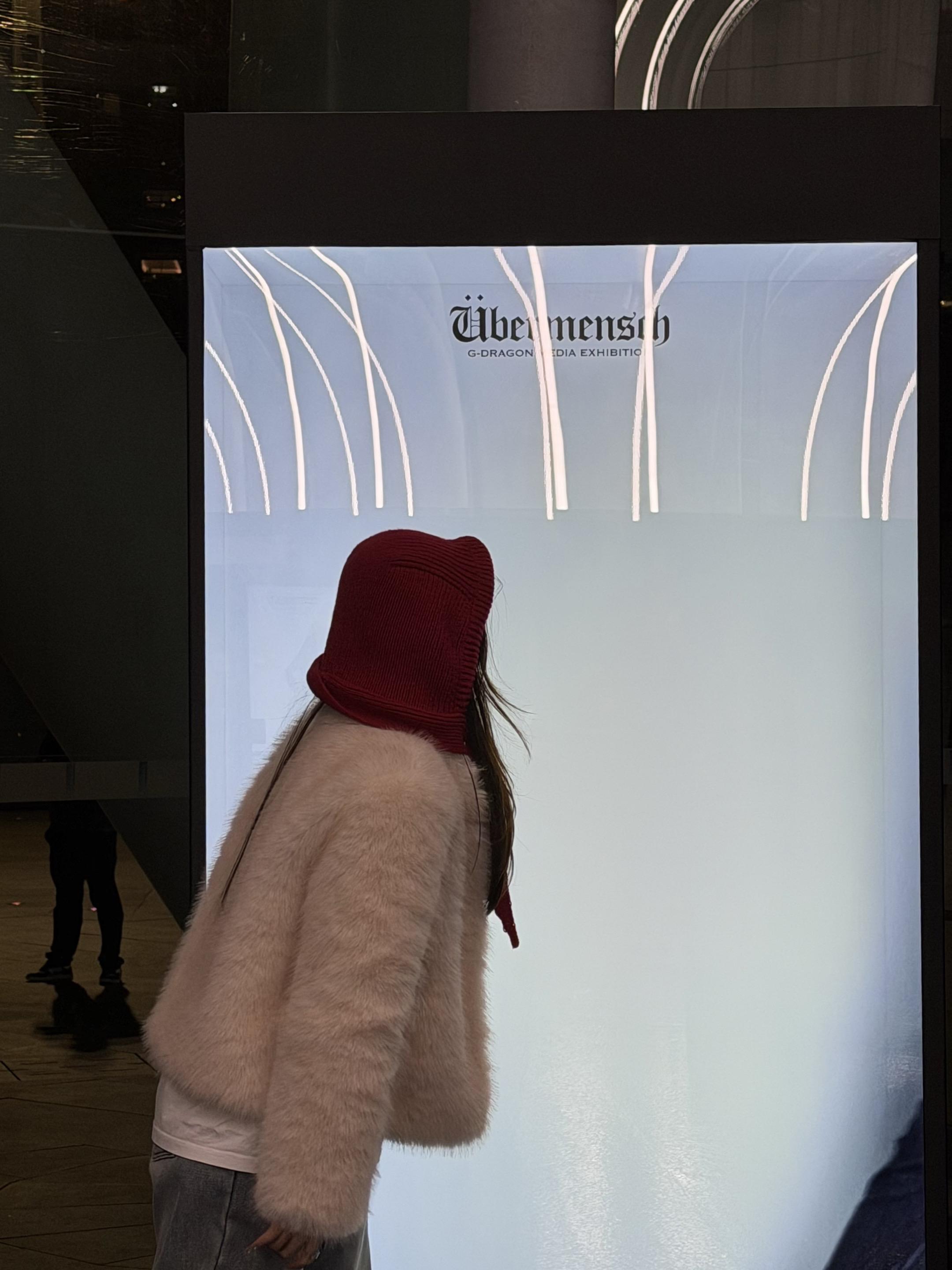 妈妈我亲到权志龙了。