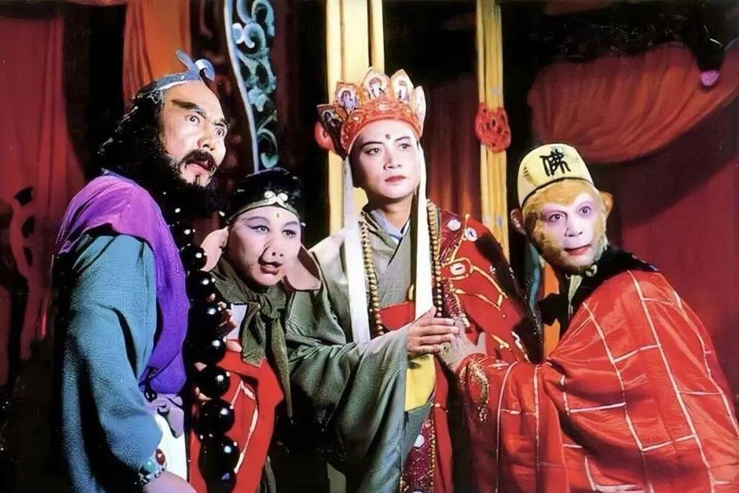 电视连续剧《西游记》我看过根本不止五遍以上，它成为几代人共同美好的记忆。

记得