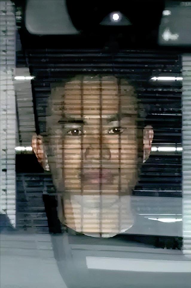 [月亮]持刀闯馆、叫嚣杀人的日本少尉，正脸照曝光。

3月24日，中国驻日大使馆