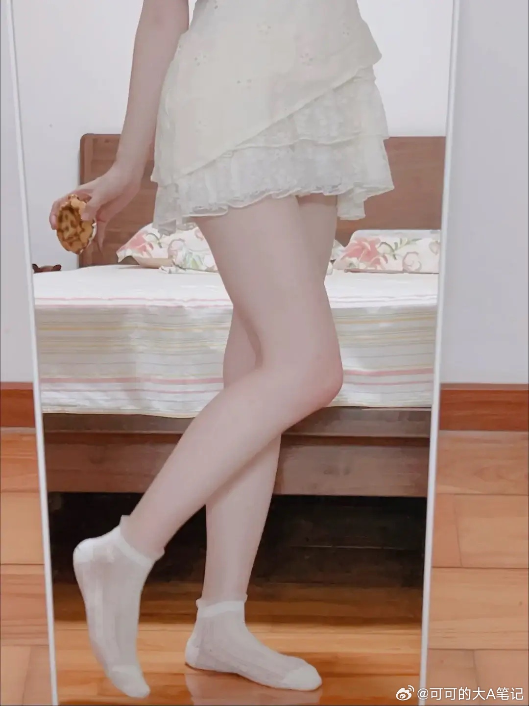 如果是你女朋友，你让她穿哪套？ 