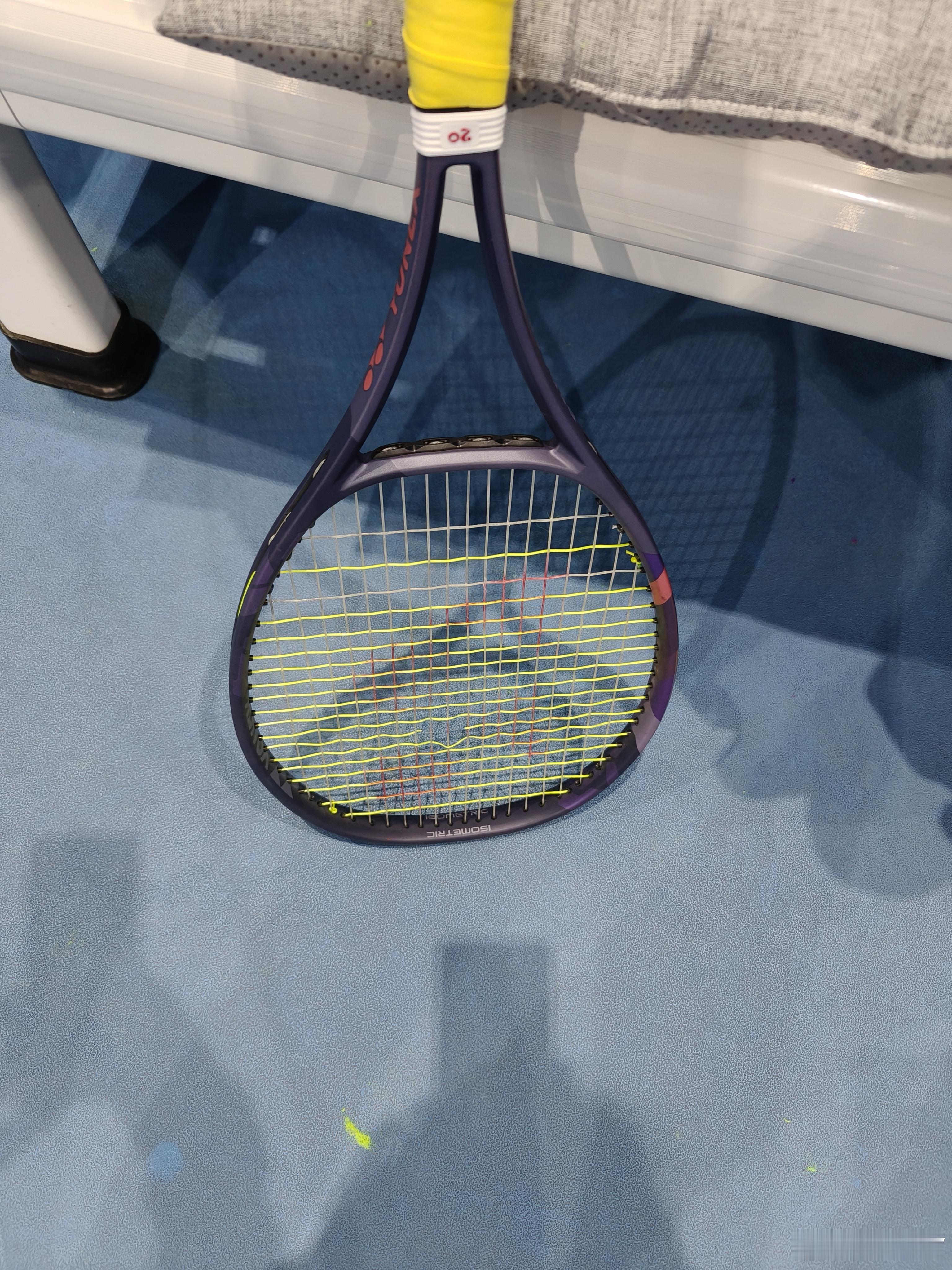 结束今日泰格一练。本来是双打局，但最近伟哥体能亏空临时退赛，造成我跟吴老板和坚哥