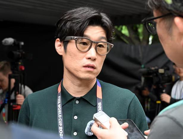 韩国队 一切都是那么熟悉的味道。这韩国人，莫非也在学习中国足球？今天从韩国方面传