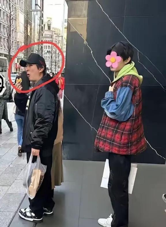 王思聪大概率不会再回国了，不是因为他欠了20亿，也不是王健林卖掉了48座万达，而