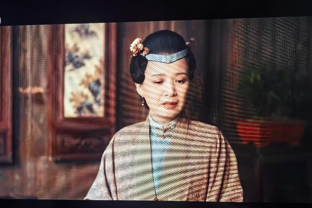 《家业》饰演田槐安妻子的的演员是谁？我开始看像《无所畏惧》里饰演方丽红的演员李煜