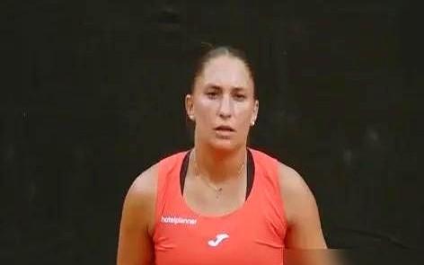 曾是世界排名第24的她，如今身价超600万美元。

捷克网球手玛丽·布兹科娃，过