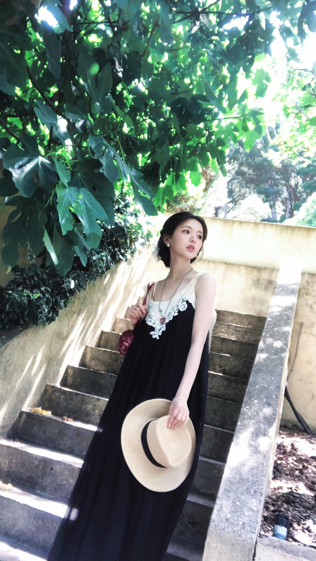 杨超越杨超越董思成这是团综还是恋综 杨超越的美貌是大家共同的财富