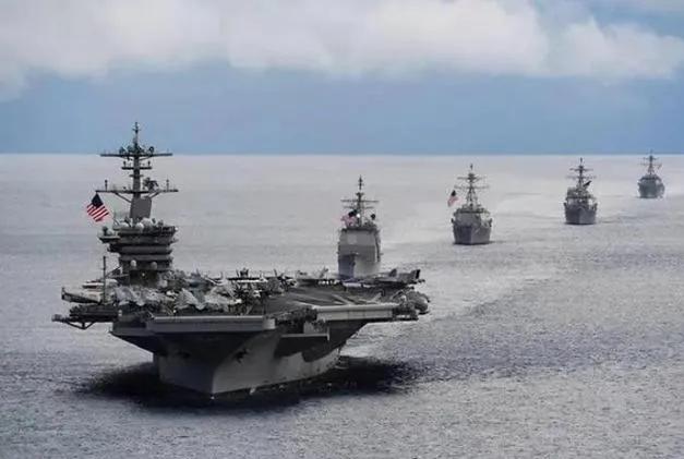 美军封锁海峡，伊朗智取，突破封锁线过海峡

4月15日，波斯湾再起波澜。随着美国