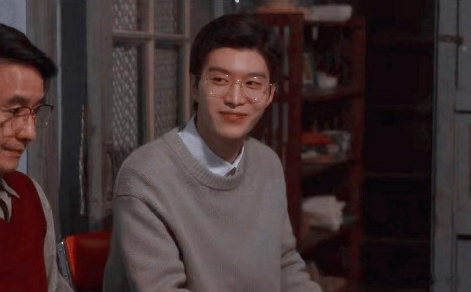 《小巷人家》收官，但关于范丞丞演技的讨论依然没有停止。范丞丞本人也承认受到了网友