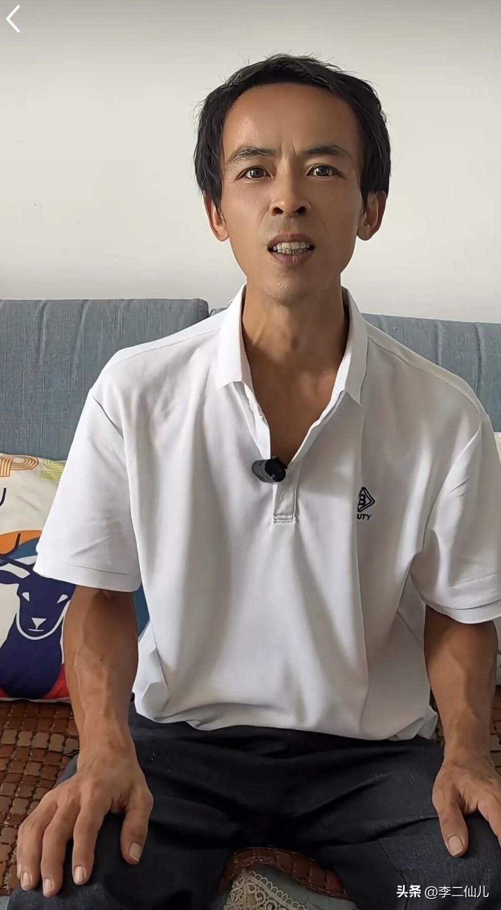 鸡排哥道歉，一切都结束了
去景德镇游玩的人，大部分都排过鸡排哥的队 —— 就为那