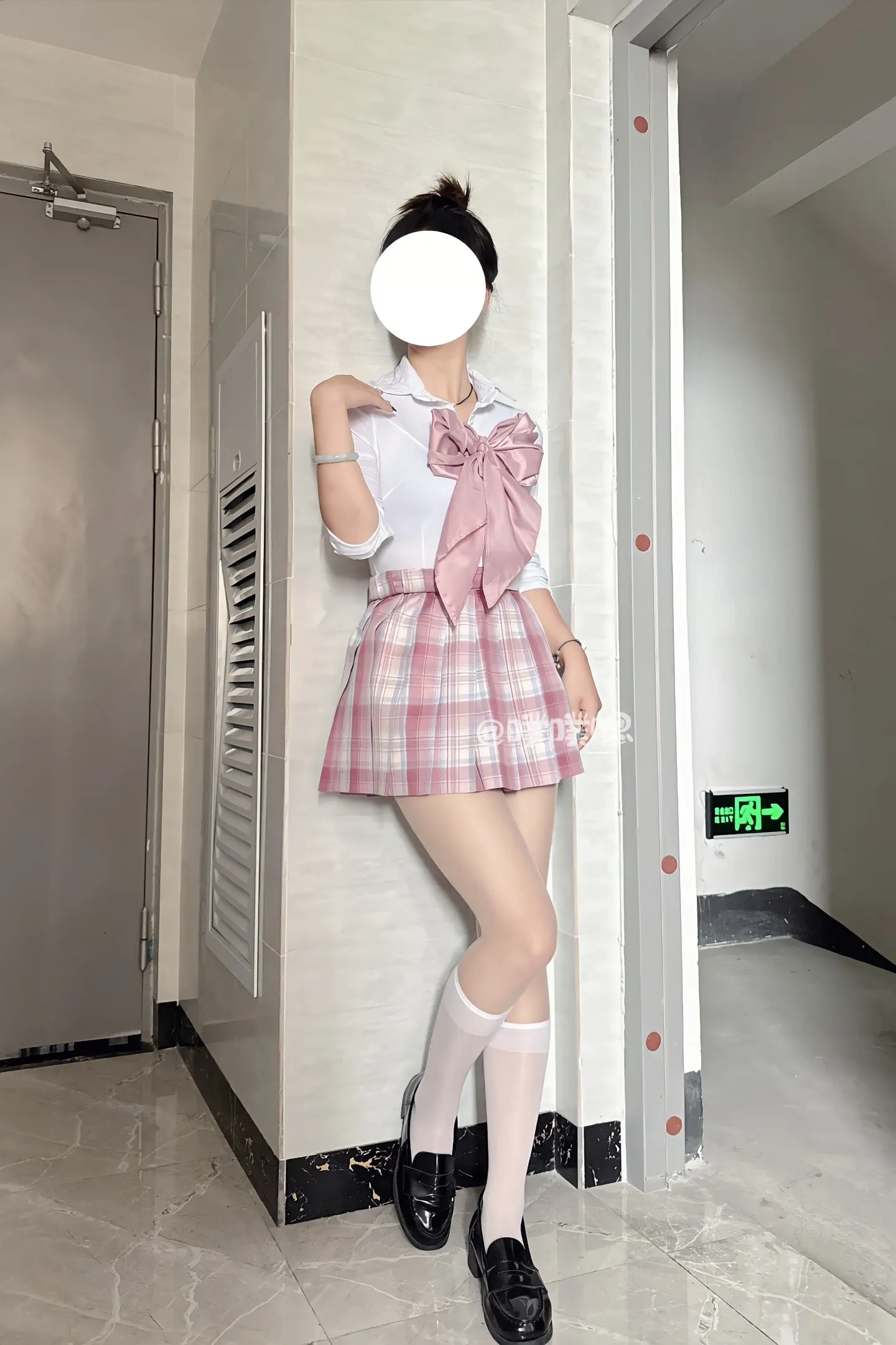 没想到吧，我还有这照片，我真的老喜欢这组了