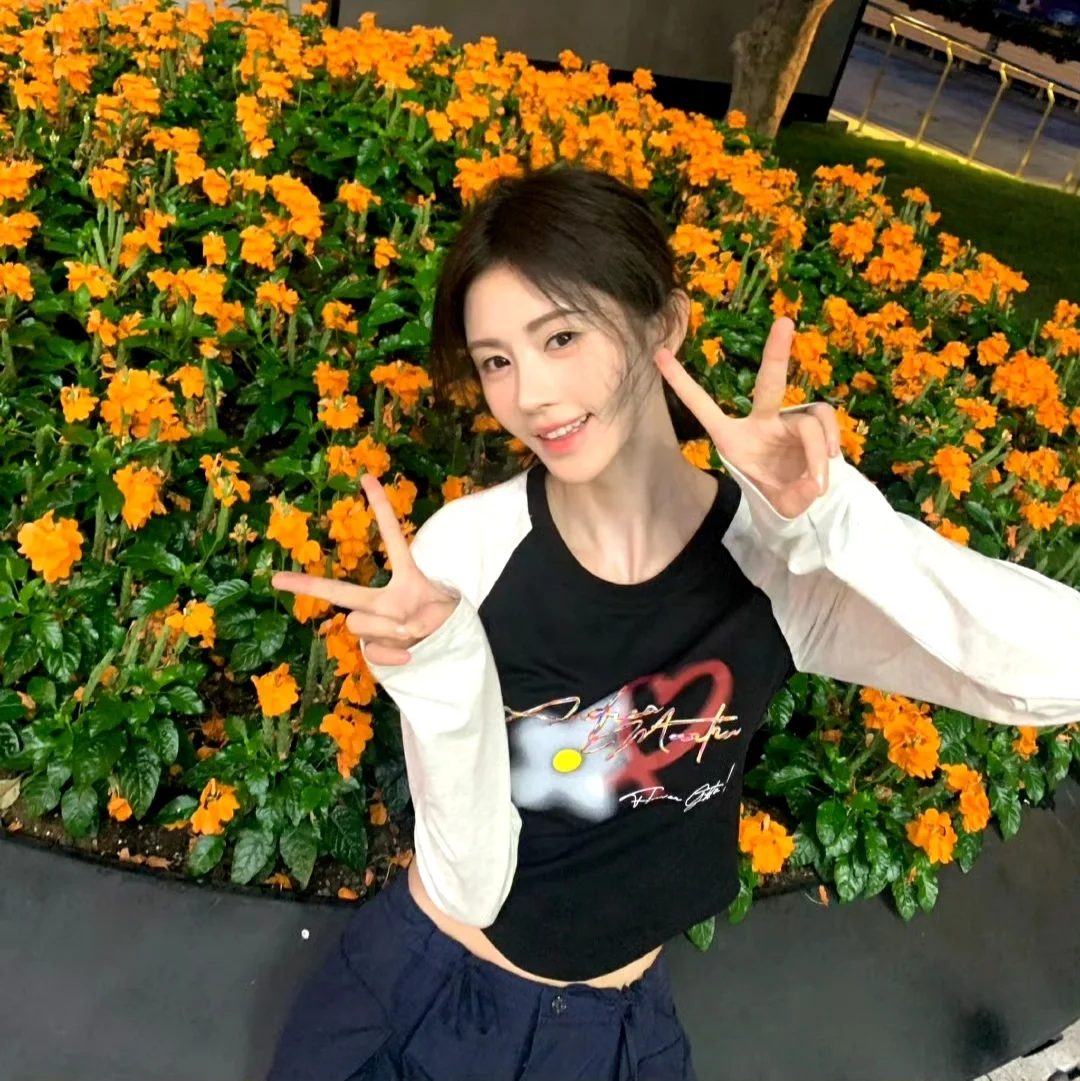 鞠婧祎 是橘色的花哎！橘中人