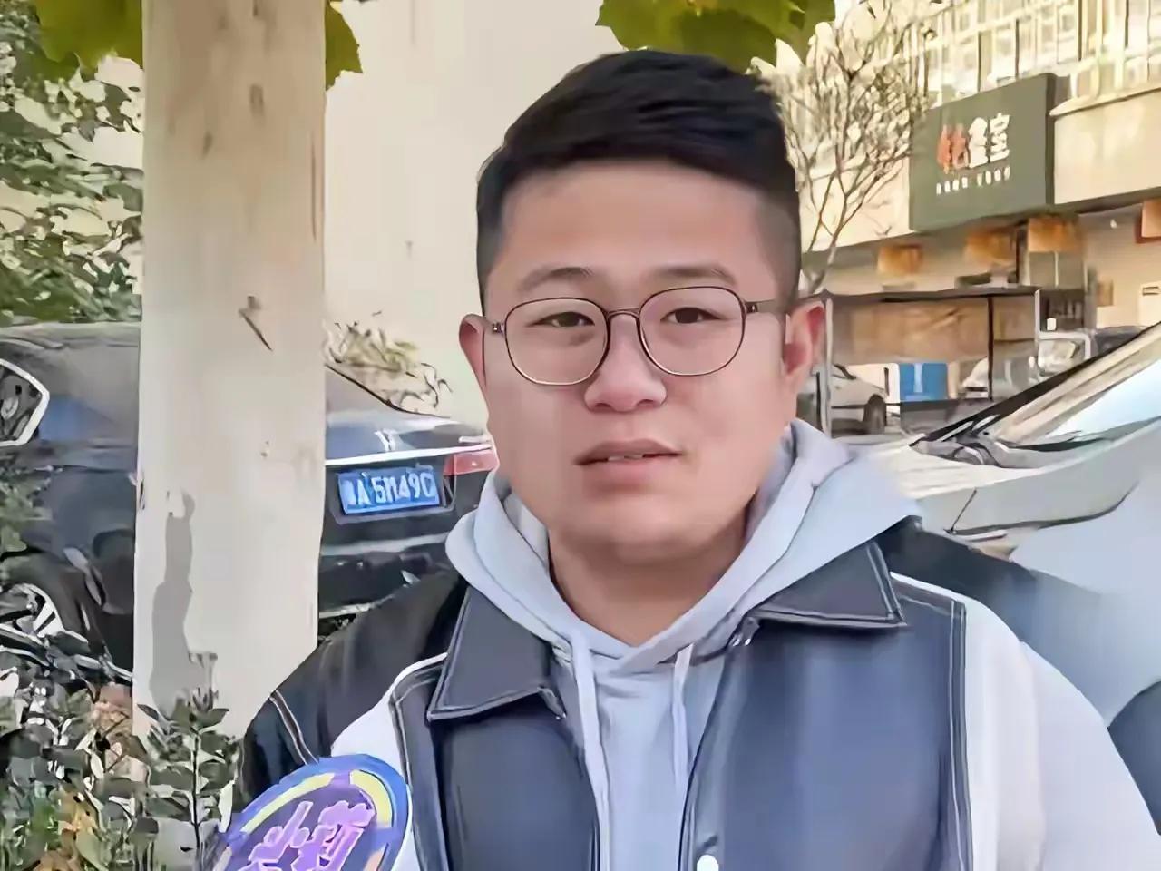 安徽一男子花了47万买了一辆宾利。一开始说好是3手车，不料，过户后，竟然发现是1