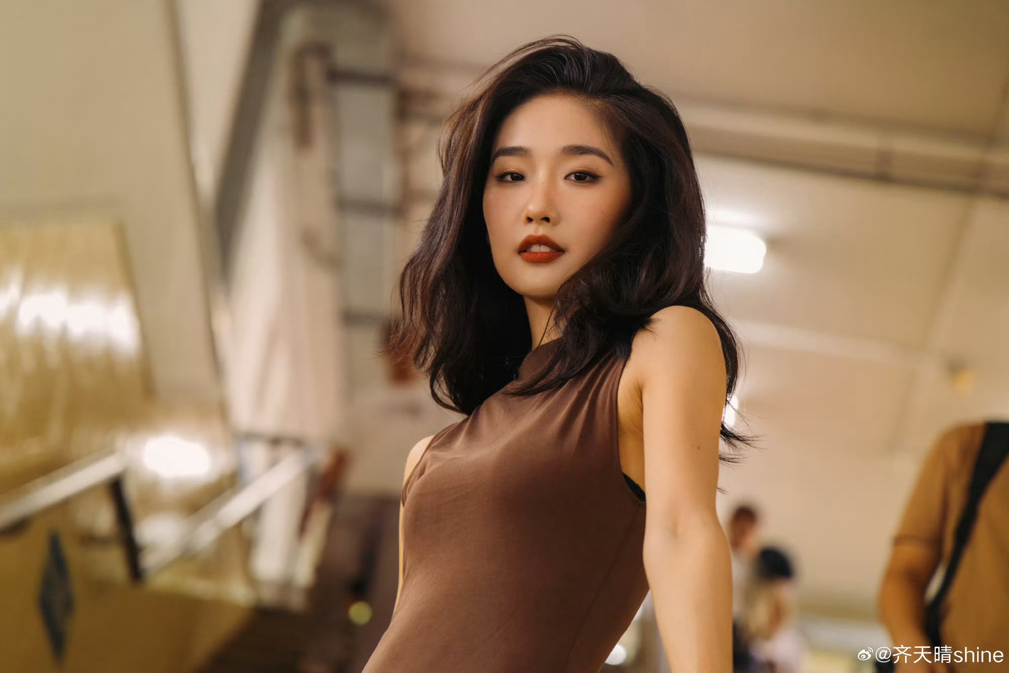 不为人知的故事官宣 齐天晴太让人惊喜！往那一站自带故事感，从《猎罪图鉴2》张思静