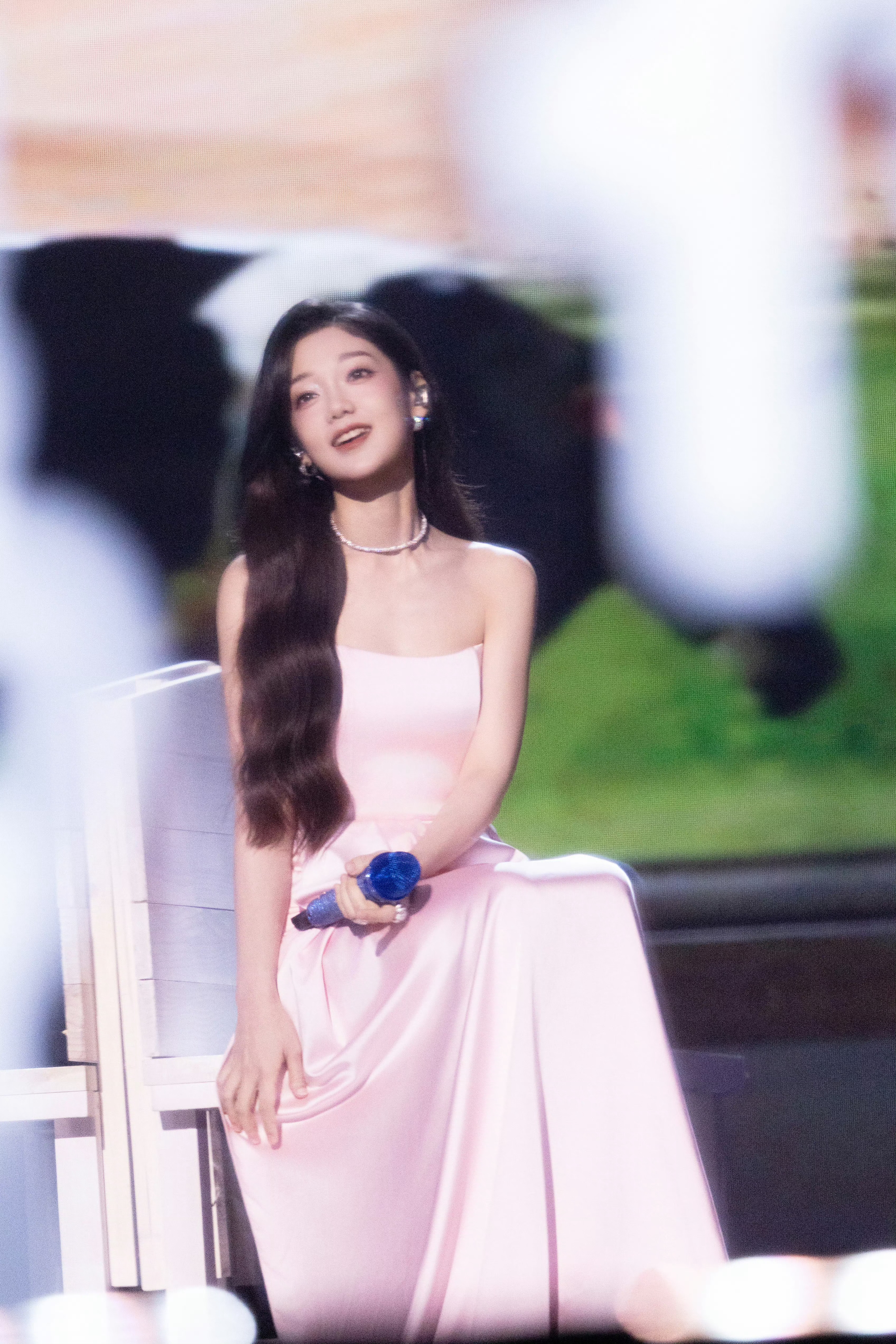 希林娜依高抖音美好惊喜夜