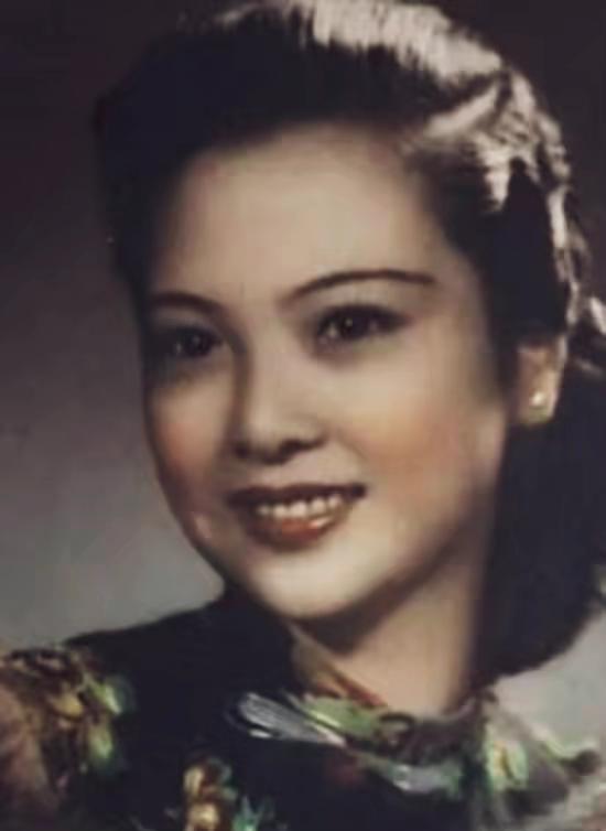 1978年，一伙人突然闯入一户农家，将张春莲带走，正当张春莲的丈夫一头雾水的时候