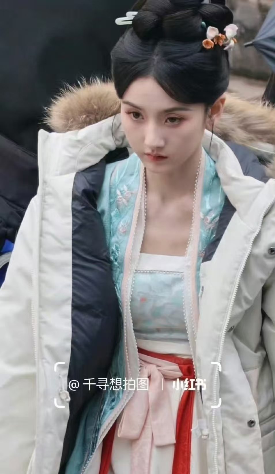 宋祖儿吴蒖蒖路透宋祖儿司宫令吴蒖蒖路透 宋祖儿《司宫令》吴蒖蒖今日路透！状态真好