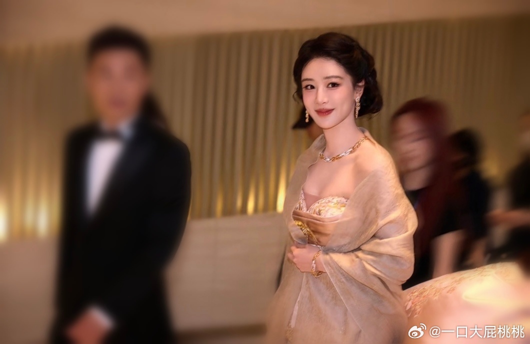 大女主神采飞扬具象化 